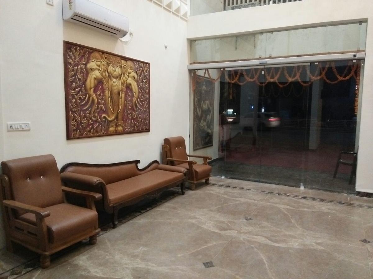 Rewa Residency Hotel Luaran gambar